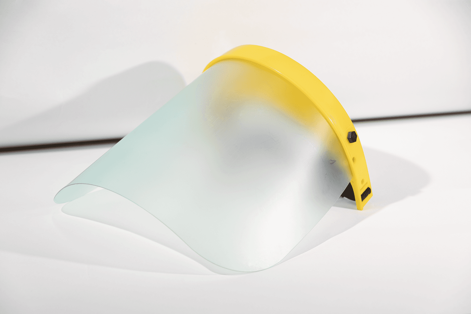 Нүүрний хамгаалалт