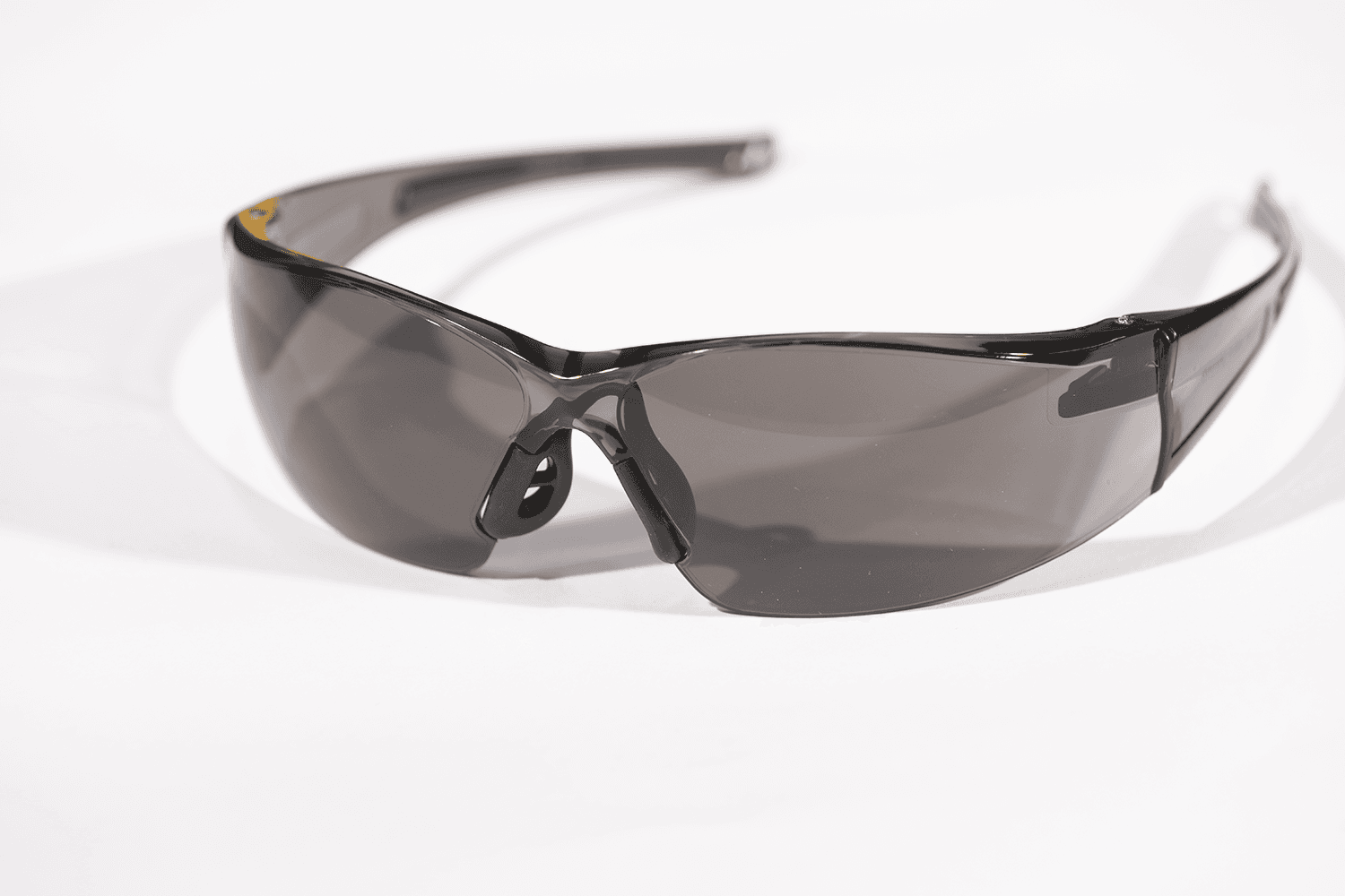 Хамгаалалтын хар шил